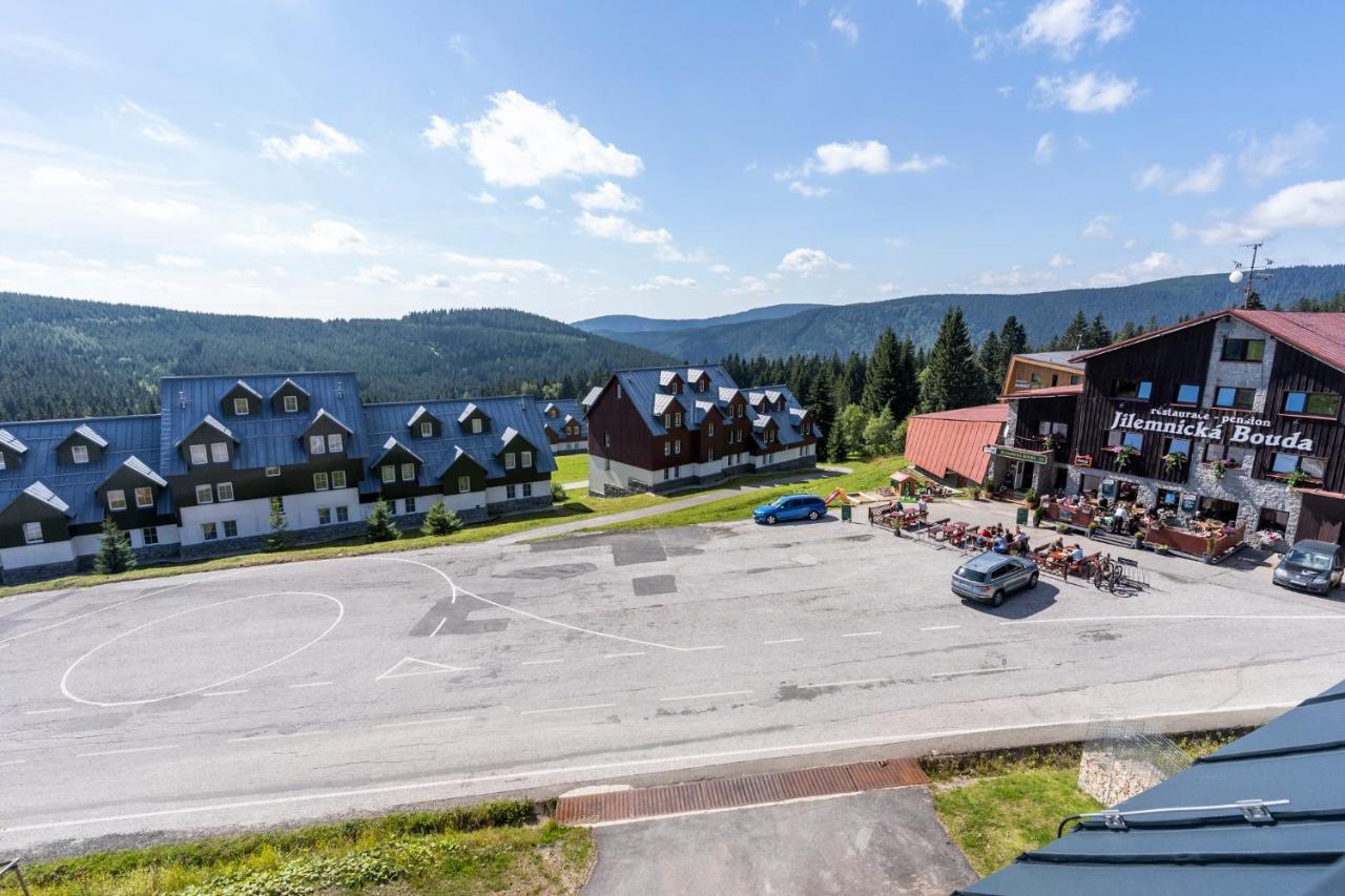 Apartman Horni Misecky - Luxusni Ubytovani Pro Dve Rodiny S Detmi Экстерьер фото