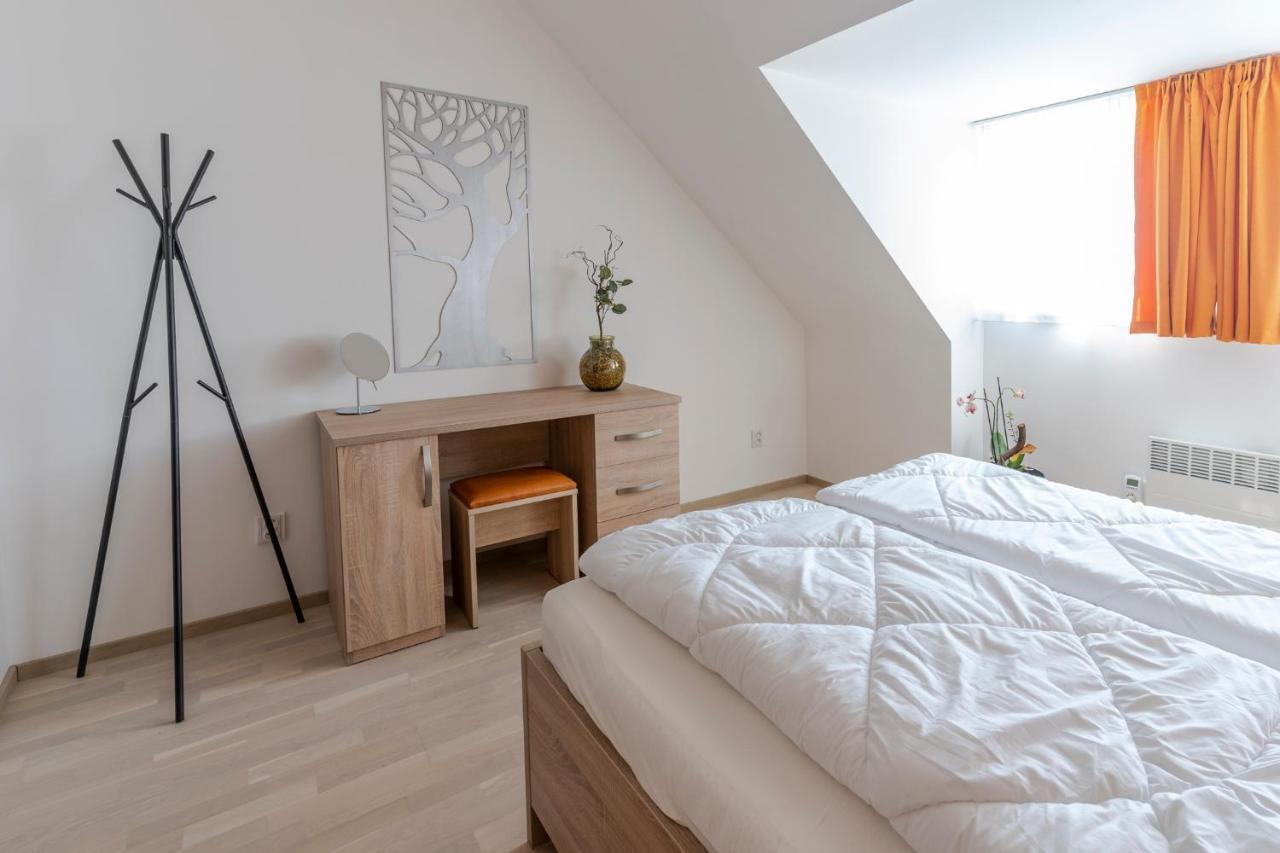 Apartman Horni Misecky - Luxusni Ubytovani Pro Dve Rodiny S Detmi Экстерьер фото